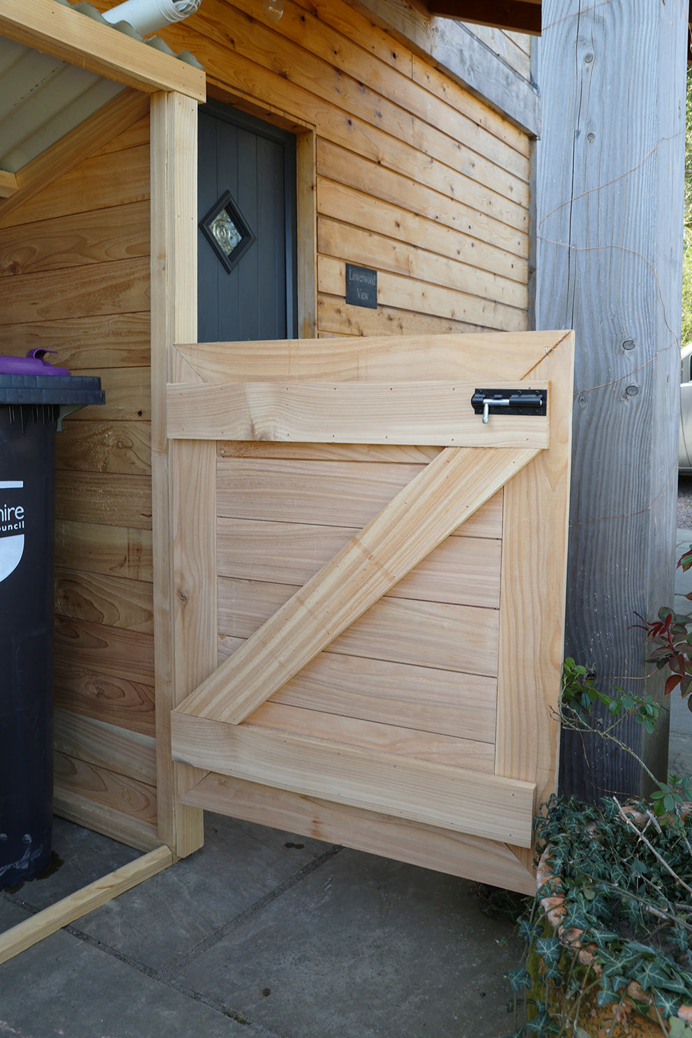 Wheelie Bin Housing | Double Unit